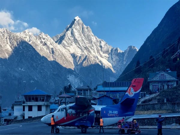 Lukla Airport Everest 1