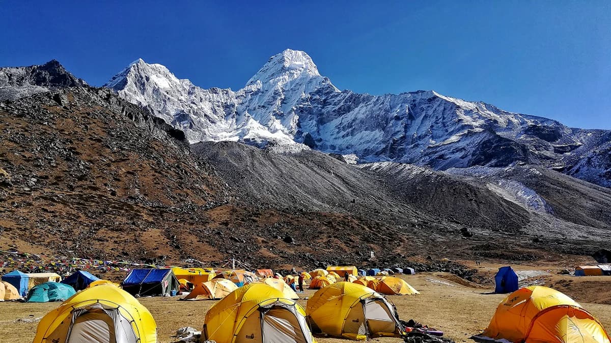 Ama Dablam Base Camp Trek-12 Days