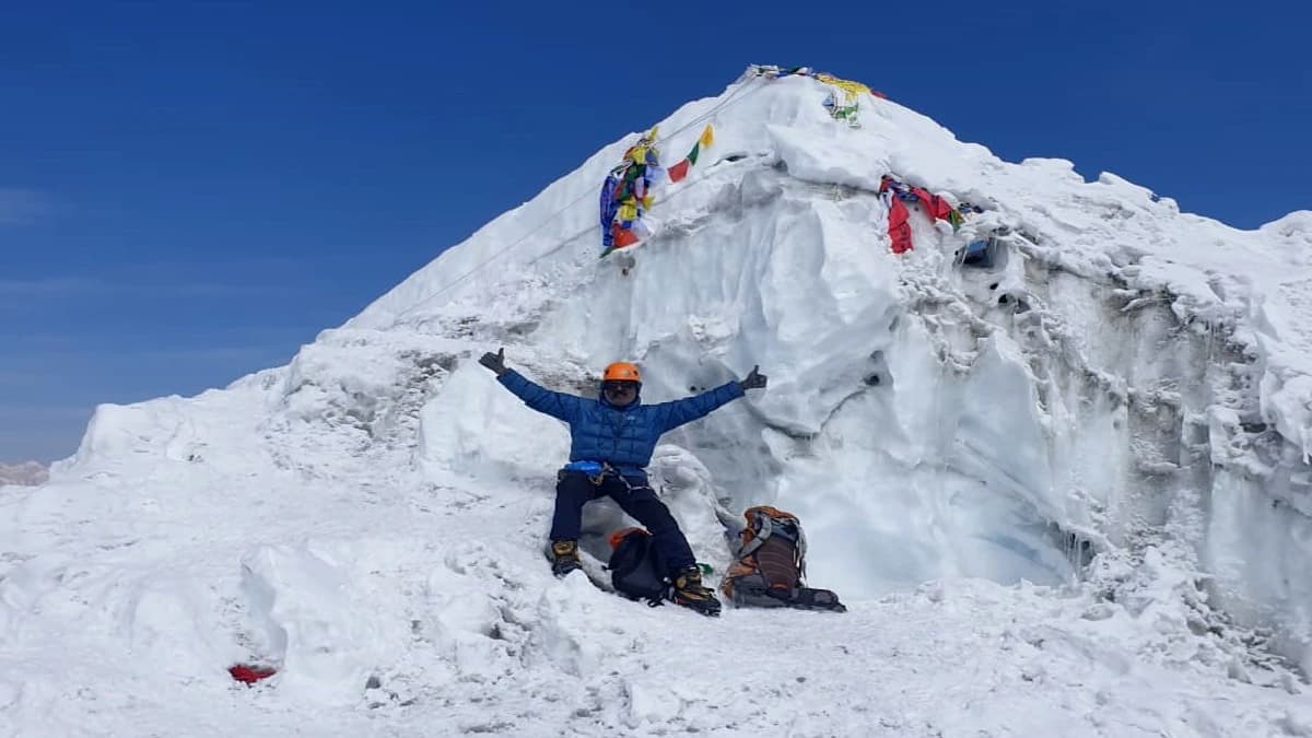 Short Island Peak Climbing