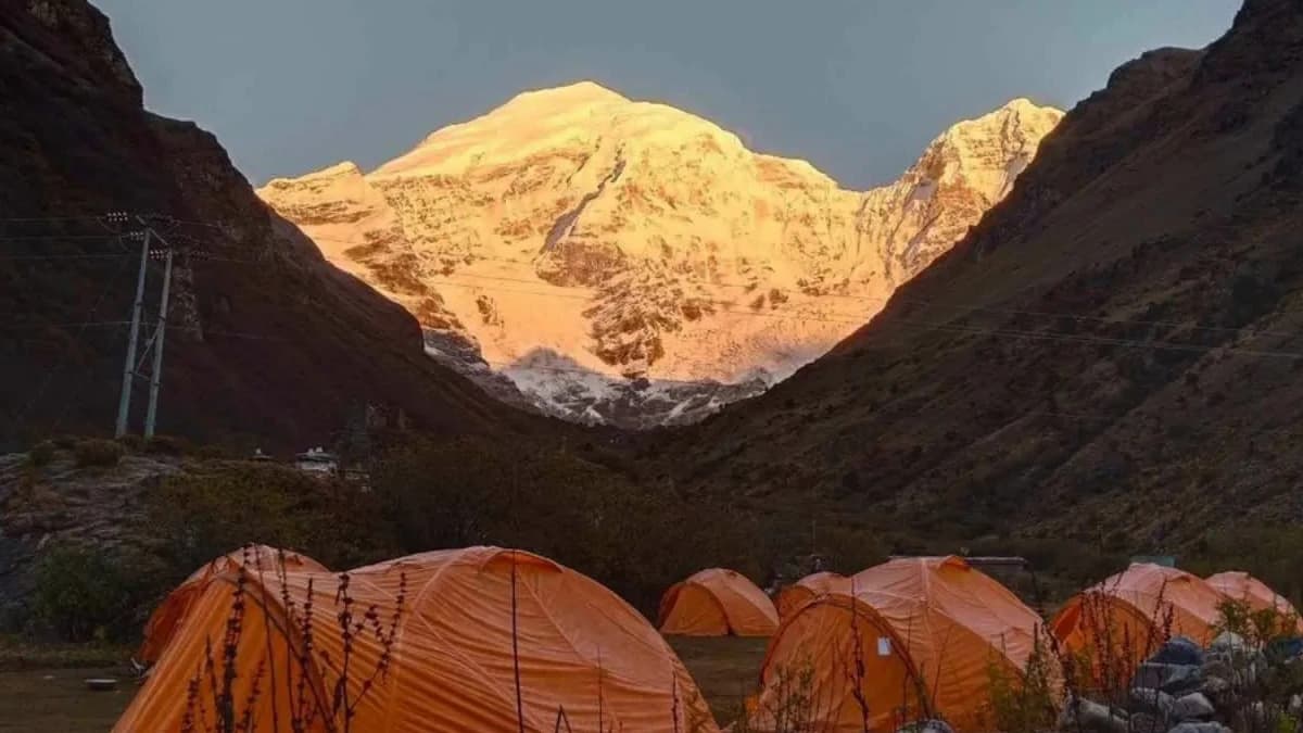 Jomolhari Circuit Trek: 13 Days