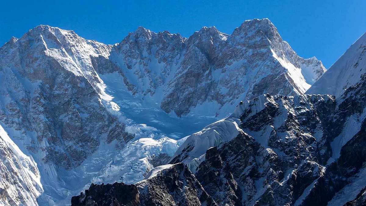 Kanchenjunga South Base Camp Trek