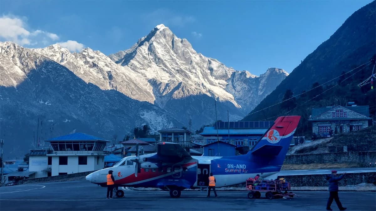 Ama Dablam Base Camp Trek-12 Days