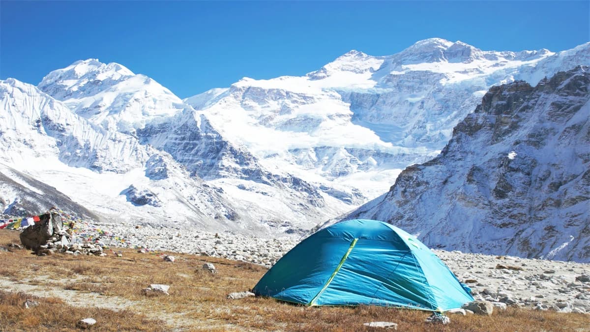 Kanchenjunga Lumba Sumba Pass Trek: 30 Days
