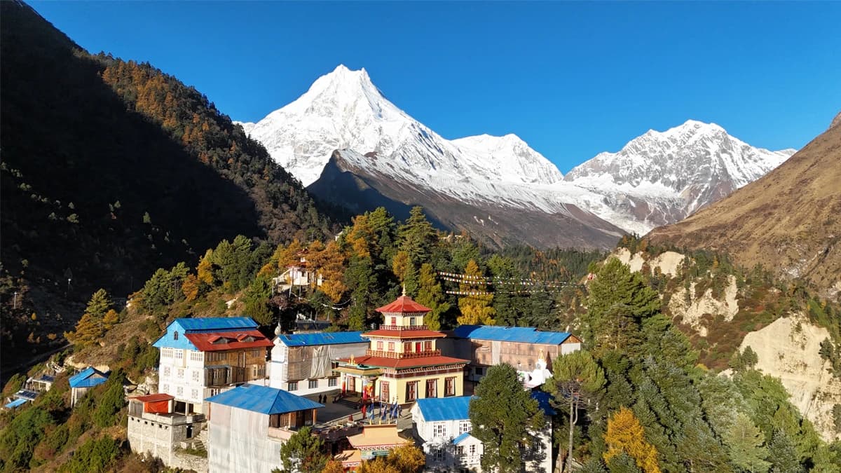Short Manaslu Circuit Trek