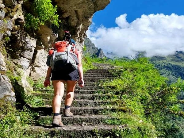 Annapurna circuit trekking