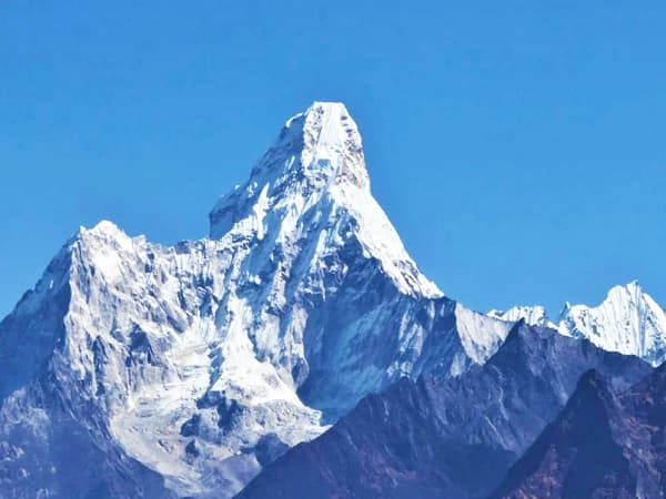 Ama Dablam Climbing - 30 Days