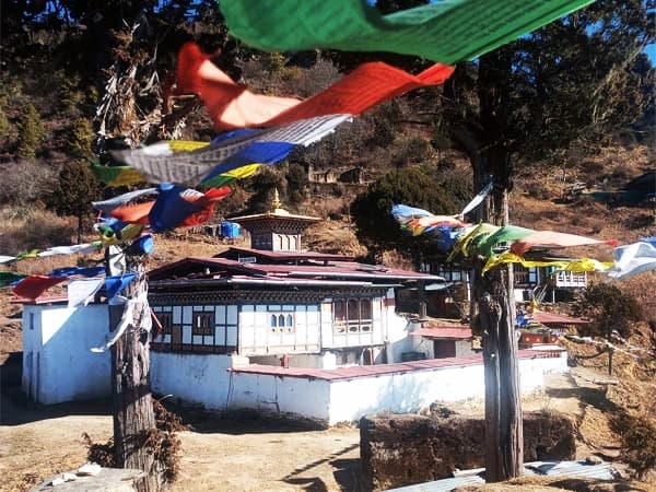 Short Bumdra Trek: 6 Days