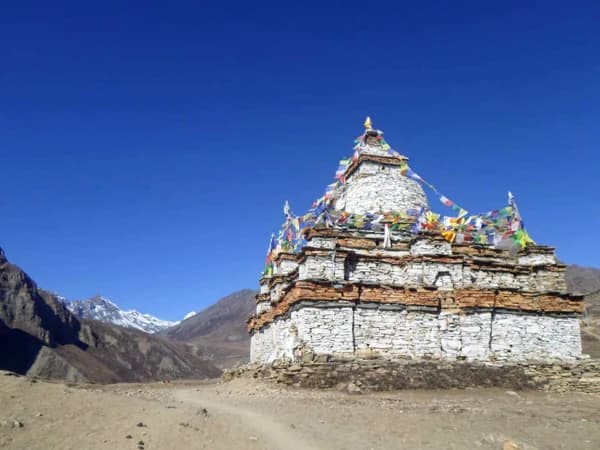 Nar Phu Valley Trekking