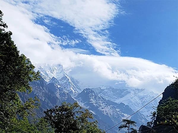 Yala Peak Climbing: 10 Days